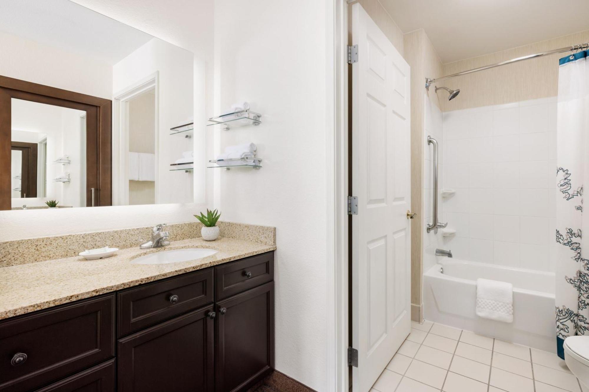 Residence Inn By Marriott Las Vegas Stadium Area Exteriör bild
