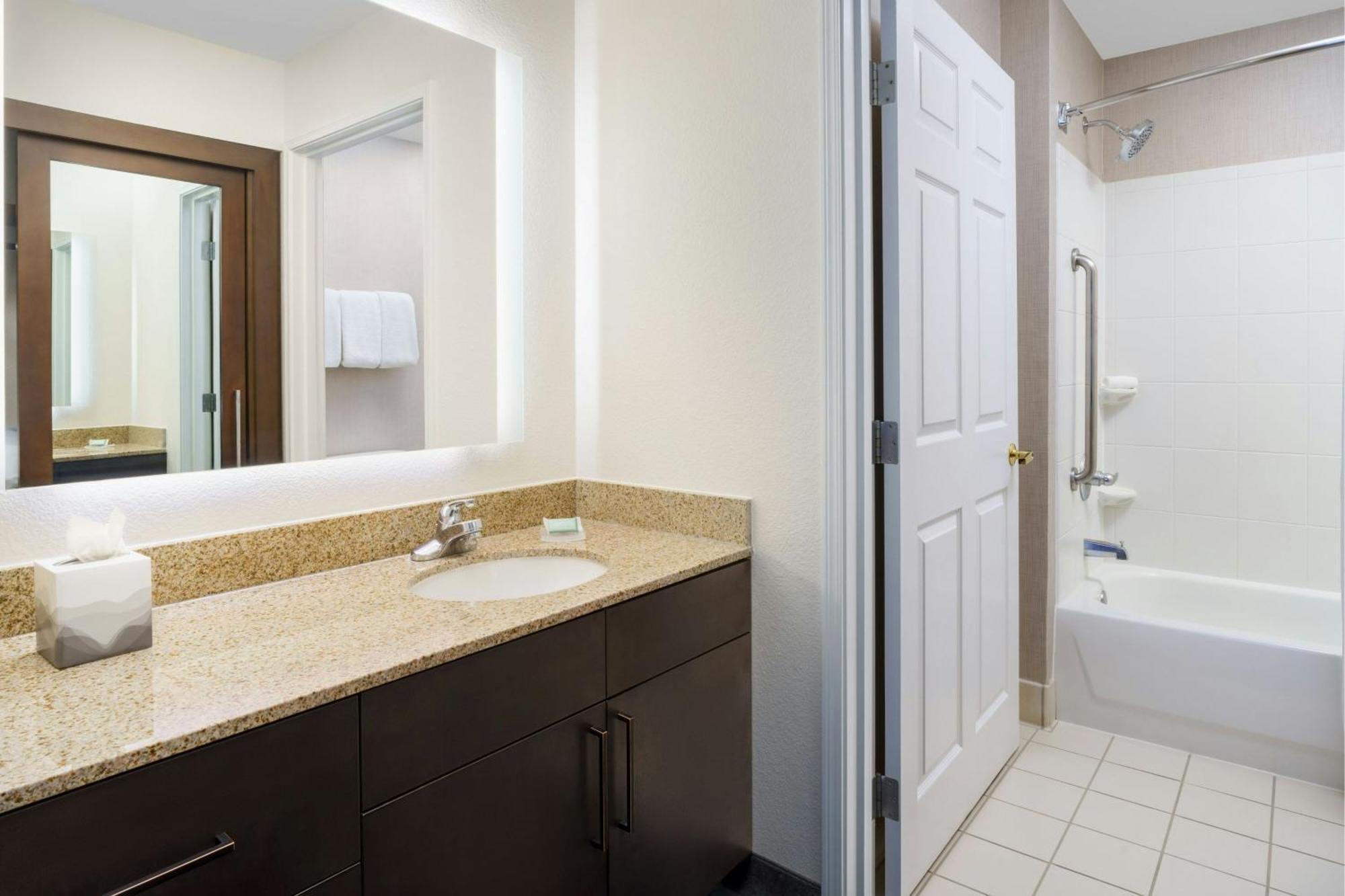 Residence Inn By Marriott Las Vegas Stadium Area Exteriör bild